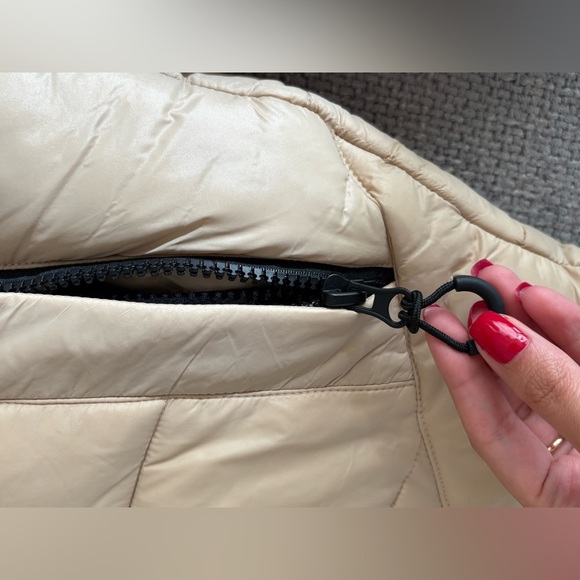 Point Zero Ultralight Puffer Jacket – Size M - Picture 16 of 16